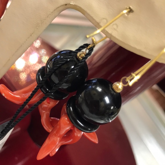 Loffredo 18k gold onyx coral octopus earrings - Picture 8 of 8